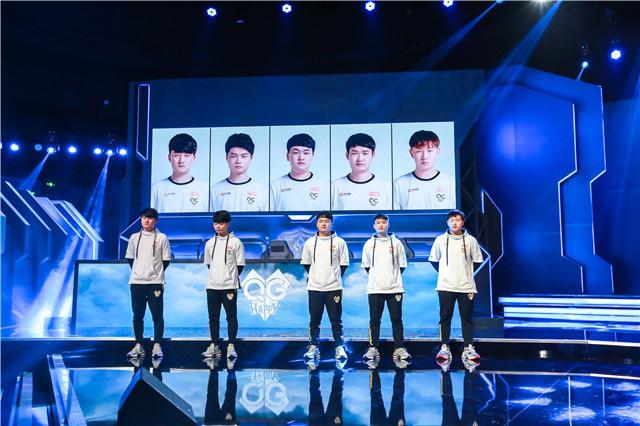 续在巴萨巩 续在巴萨巩