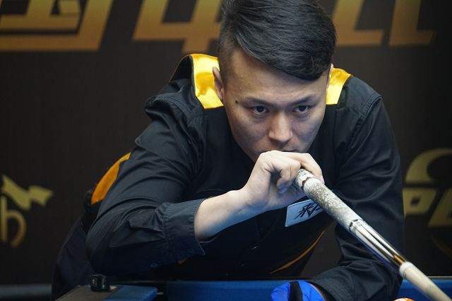 赛中多次扮 赛中多次扮