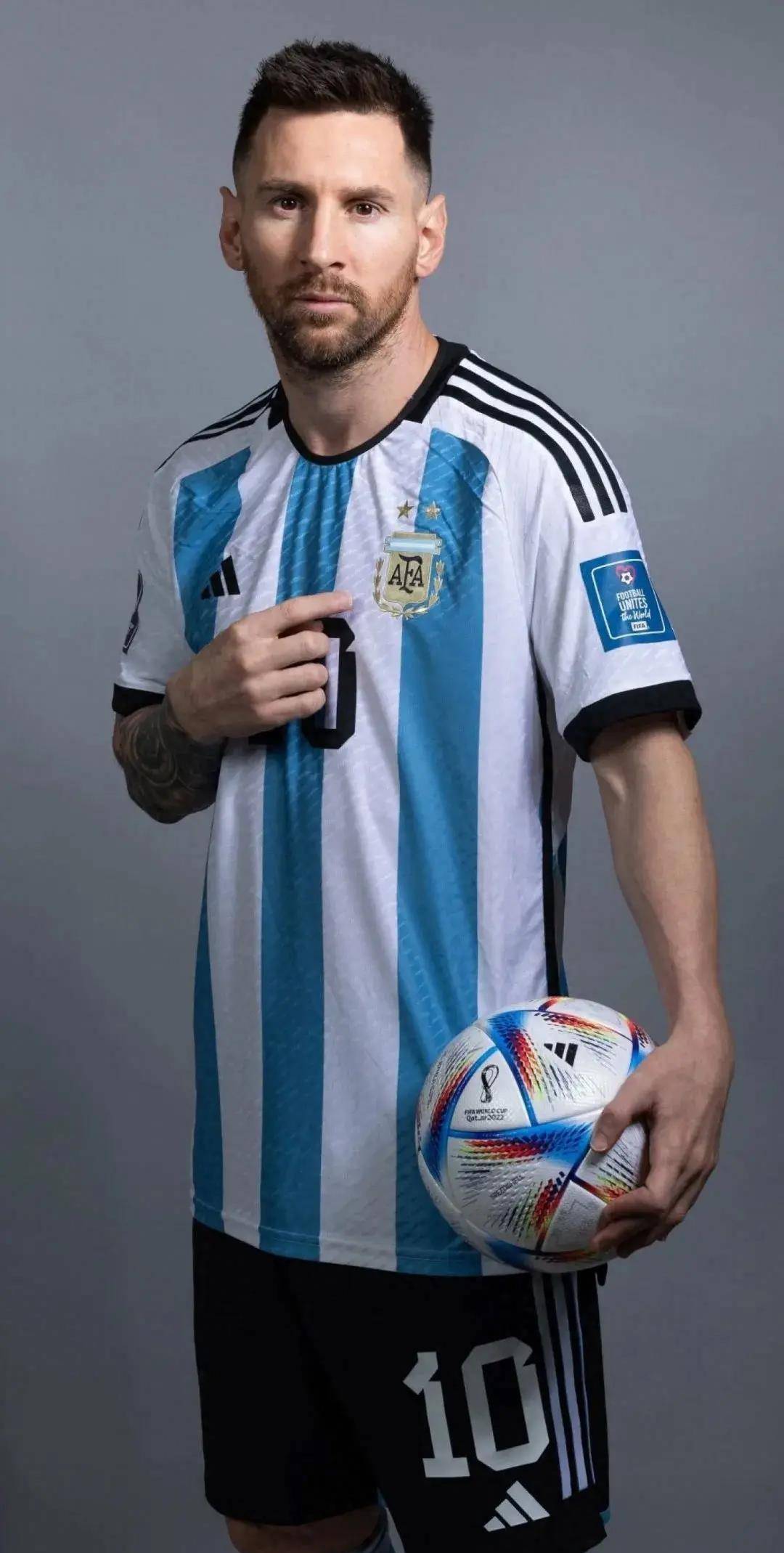 让两名队友 让两名队友